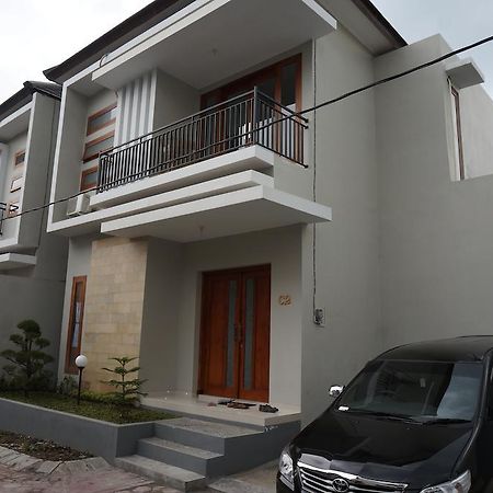 Cemara Homestay Jogja Jogyakarta Zewnętrze zdjęcie